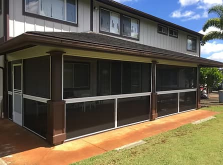 Holoholo Screens Kauai team at work